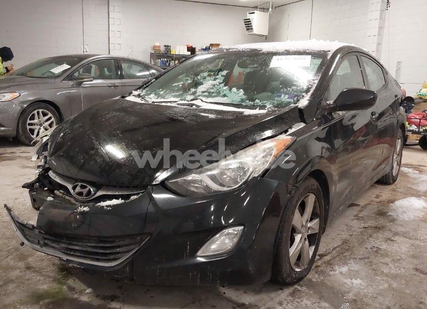 Photo 2 of 2013 Hyundai Elantra GLS (VIN 5NPDH4AE3DH315444)