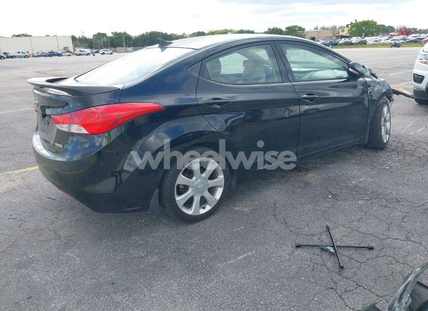 Photo 4 of 2013 Hyundai Elantra LIMITED (VIN 5NPDH4AE3DH317775)