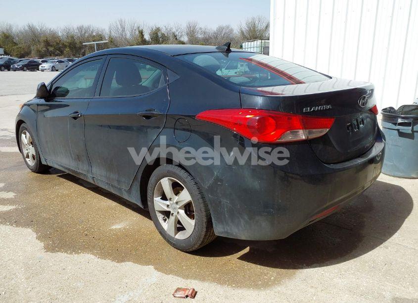 Photo 3 of 2013 Hyundai Elantra GLS (VIN 5NPDH4AE3DH319803)