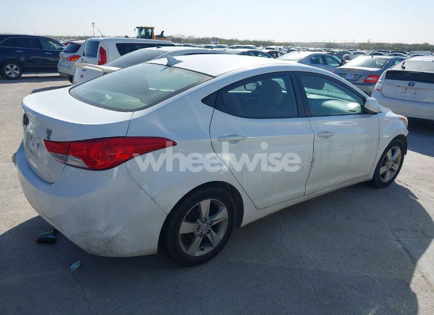 Photo 4 of 2013 Hyundai Elantra GLS (VIN 5NPDH4AE3DH334799)