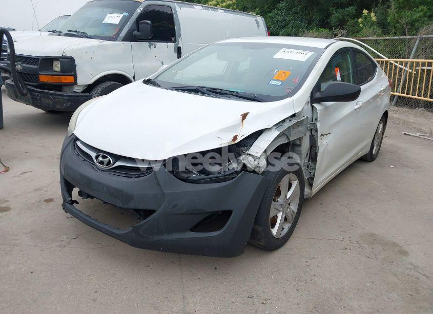 Photo 2 of 2013 Hyundai Elantra GLS (VIN 5NPDH4AE3DH343521)