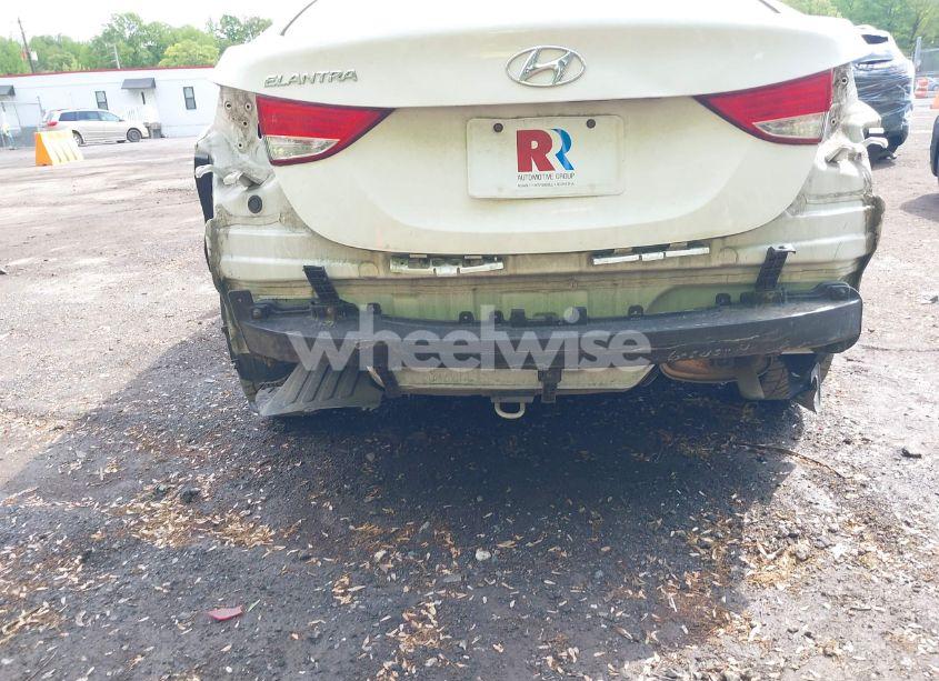 Photo 6 of 2013 Hyundai Elantra GLS (VIN 5NPDH4AE3DH349870)