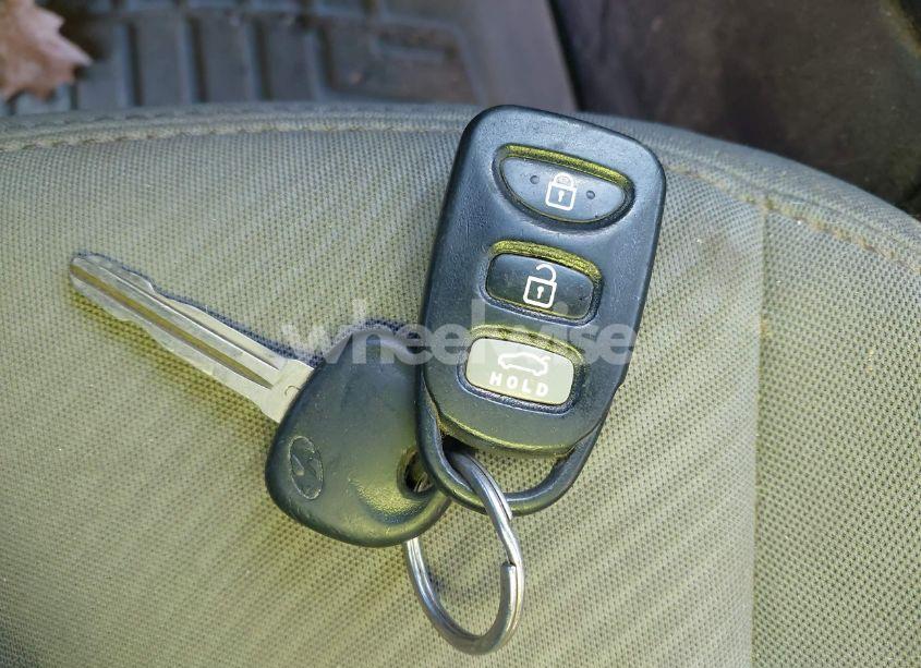 Photo 11 of 2013 Hyundai Elantra GLS (VIN 5NPDH4AE3DH353689)