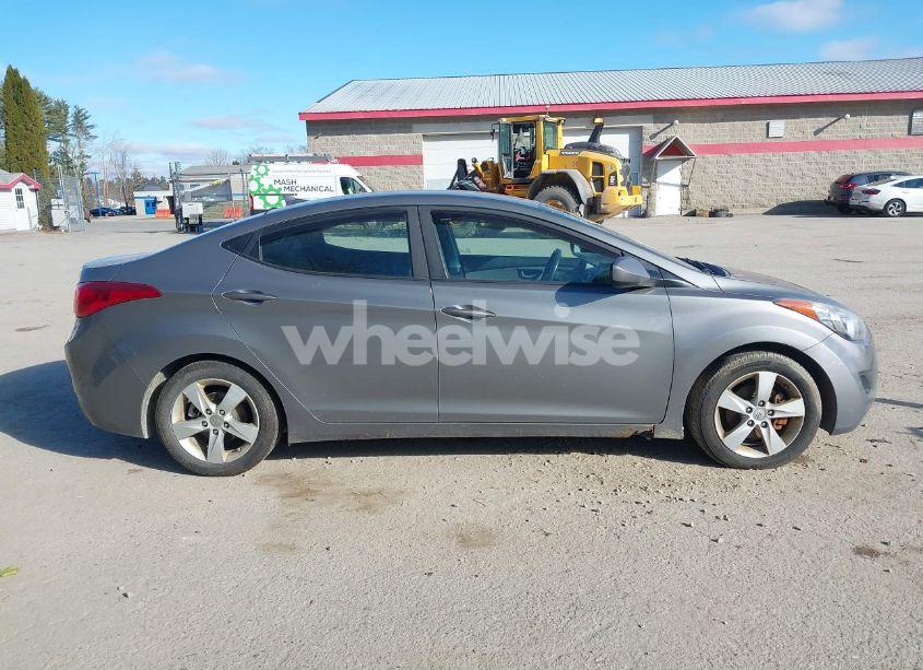 Photo 14 of 2013 Hyundai Elantra GLS (VIN 5NPDH4AE3DH353689)