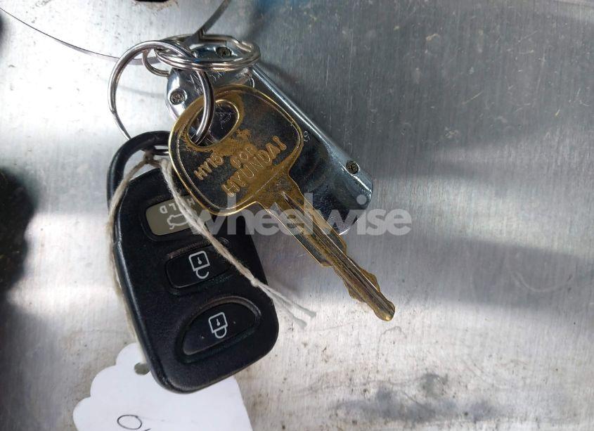 Photo 11 of 2013 Hyundai Elantra GLS (VIN 5NPDH4AE3DH354700)