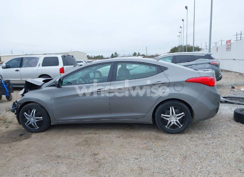 Photo 15 of 2013 Hyundai Elantra GLS (VIN 5NPDH4AE3DH354700)