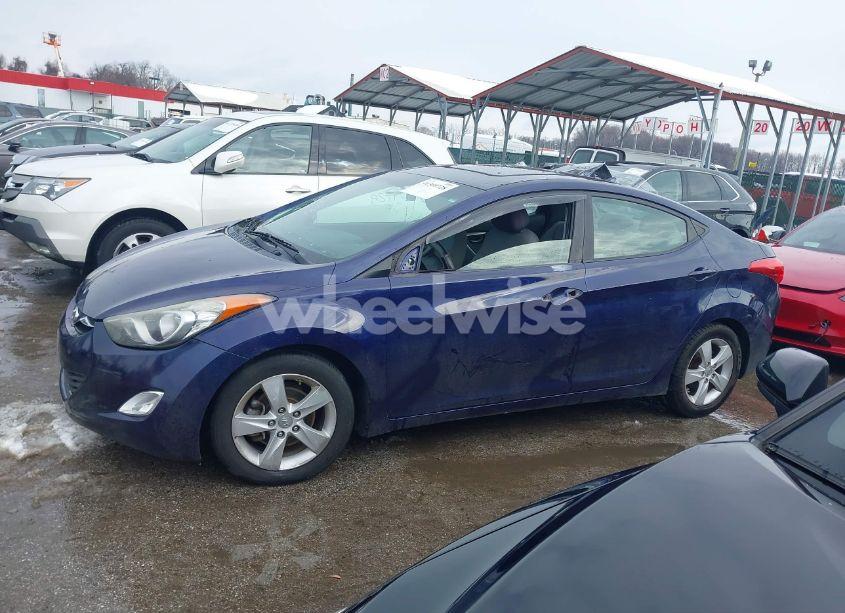 Photo 15 of 2013 Hyundai Elantra (VIN 5NPDH4AE3DH370573)