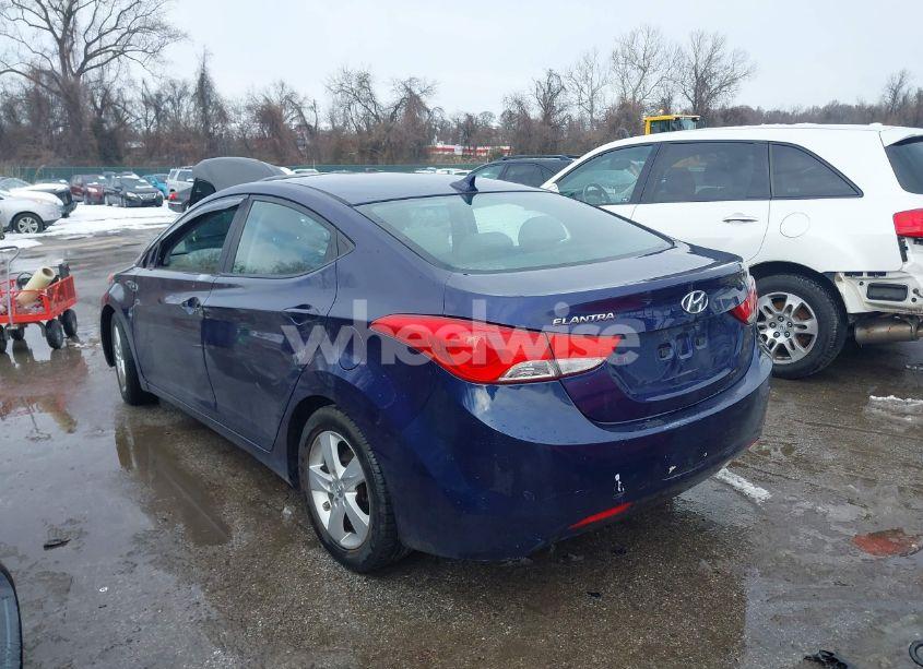 Photo 3 of 2013 Hyundai Elantra (VIN 5NPDH4AE3DH370573)