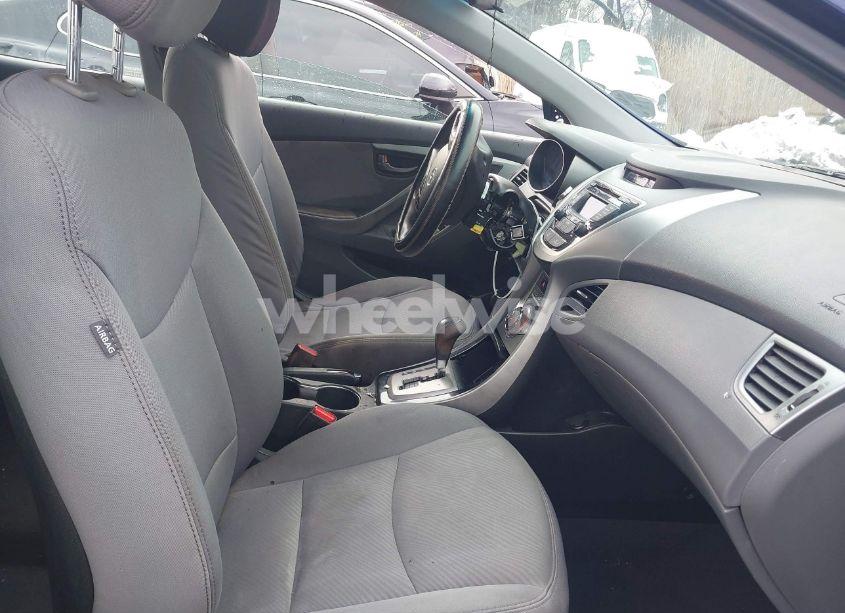 Photo 5 of 2013 Hyundai Elantra (VIN 5NPDH4AE3DH370573)