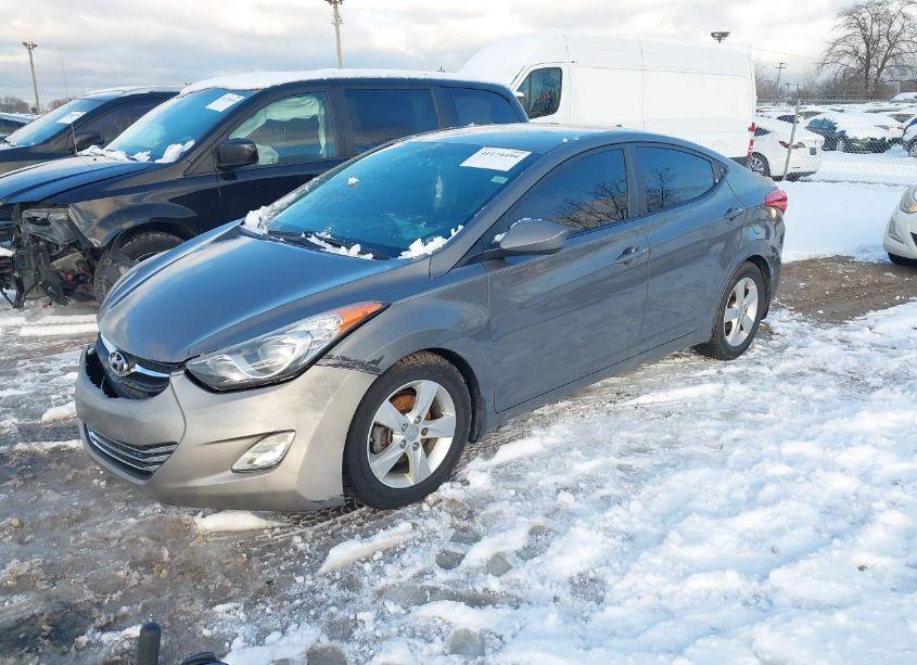 Photo 2 of 2013 Hyundai Elantra GLS (VIN 5NPDH4AE3DH372274)