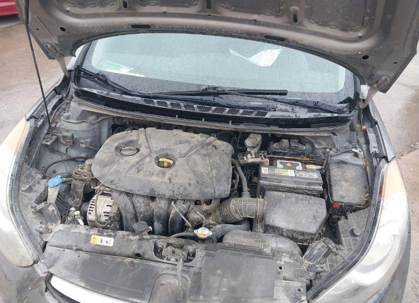 Photo 10 of 2013 Hyundai Elantra GLS (VIN 5NPDH4AE3DH376860)