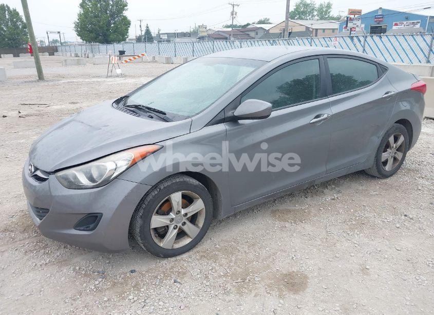 Photo 2 of 2013 Hyundai Elantra GLS (VIN 5NPDH4AE3DH388605)