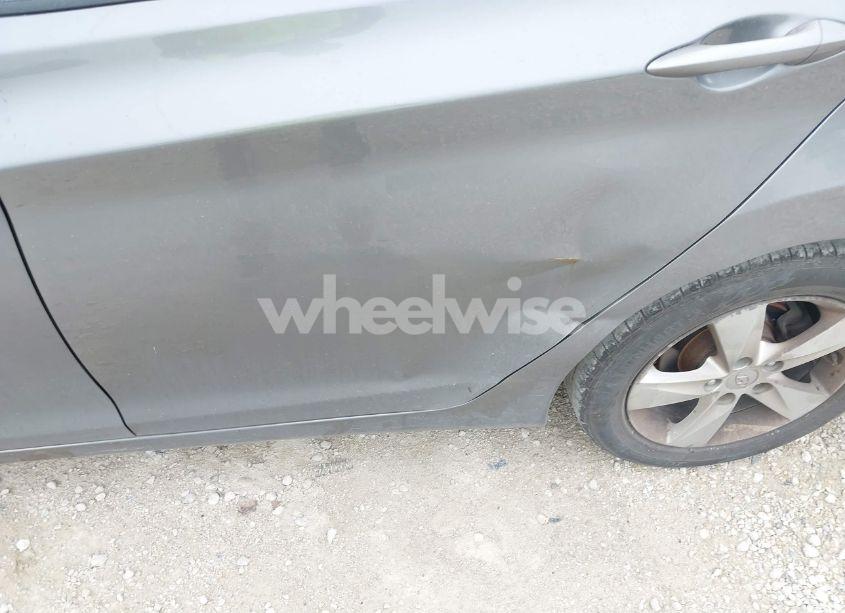 Photo 6 of 2013 Hyundai Elantra GLS (VIN 5NPDH4AE3DH388605)