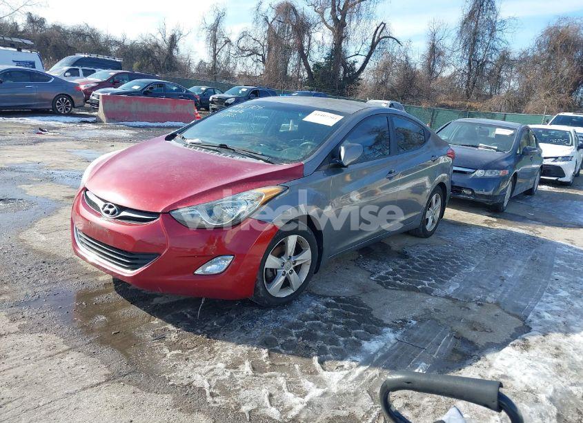 Photo 2 of 2013 Hyundai Elantra GLS (VIN 5NPDH4AE3DH389043)