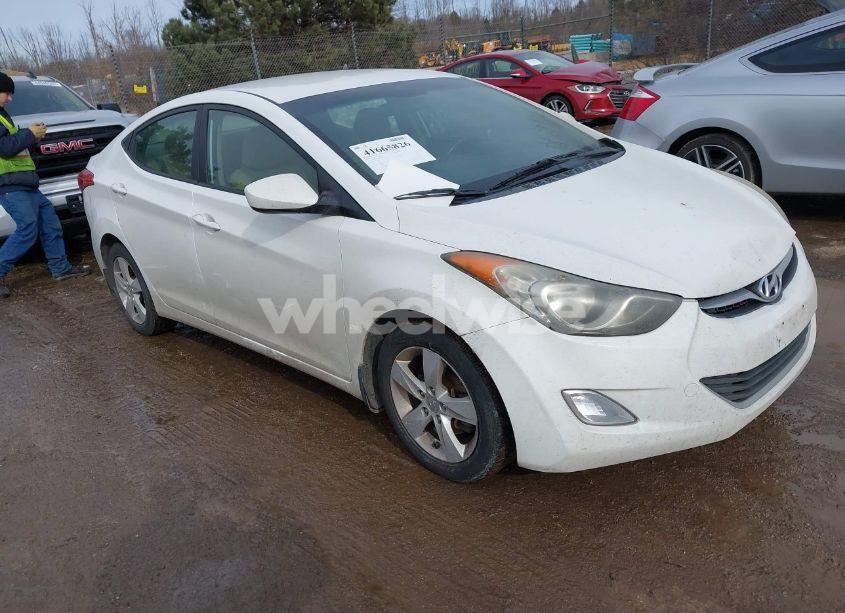 2013 Hyundai Elantra GLS (VIN 5NPDH4AE3DH390905) main photo