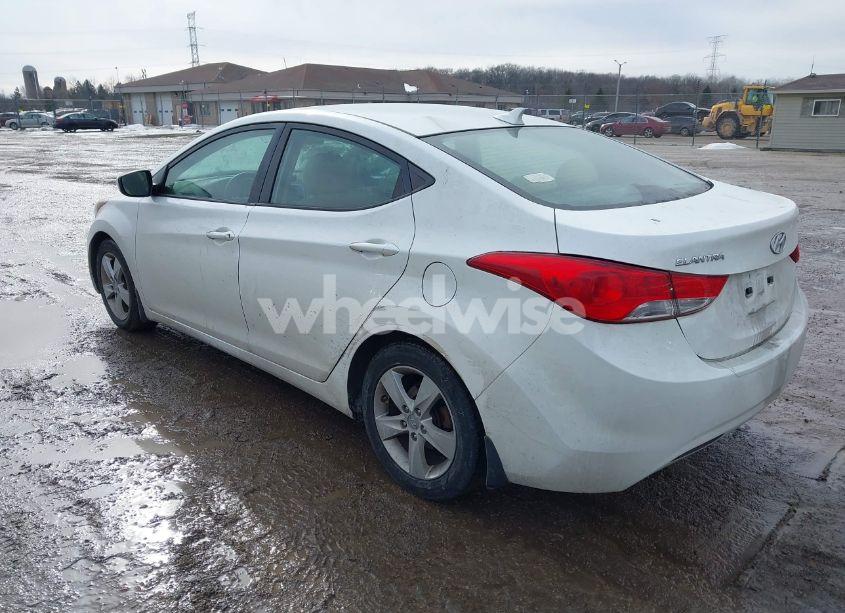 Photo 3 of 2013 Hyundai Elantra GLS (VIN 5NPDH4AE3DH390905)