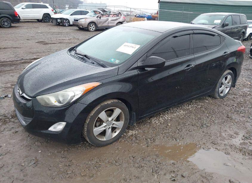 Photo 2 of 2013 Hyundai Elantra GLS (VIN 5NPDH4AE3DH406553)