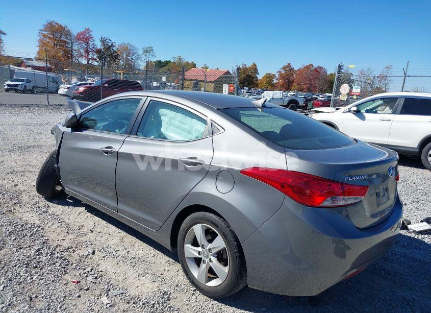 Photo 3 of 2013 Hyundai Elantra GLS (VIN 5NPDH4AE3DH414765)