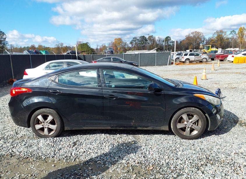 Photo 13 of 2013 Hyundai Elantra GLS (VIN 5NPDH4AE3DH427905)