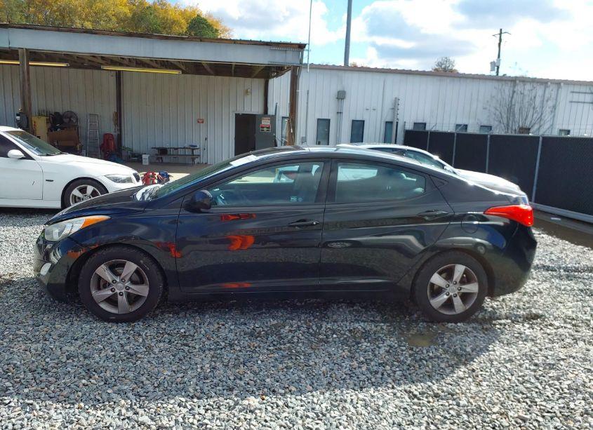 Photo 14 of 2013 Hyundai Elantra GLS (VIN 5NPDH4AE3DH427905)