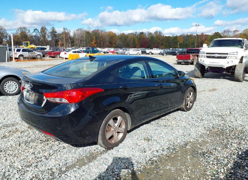 Photo 4 of 2013 Hyundai Elantra GLS (VIN 5NPDH4AE3DH427905)