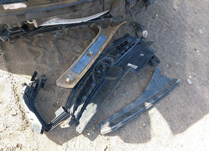 Photo 11 of 2013 Hyundai Elantra LIMITED (VIN 5NPDH4AE3DH454733)