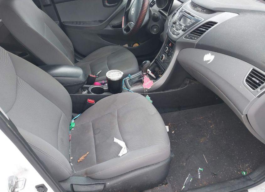 Photo 5 of 2014 Hyundai Elantra SE (VIN 5NPDH4AE3EH479746)