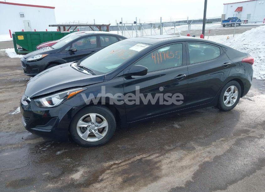 Photo 2 of 2014 Hyundai Elantra SE (VIN 5NPDH4AE3EH482727)