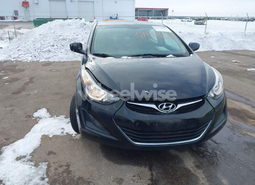 Photo 6 of 2014 Hyundai Elantra SE (VIN 5NPDH4AE3EH482727)