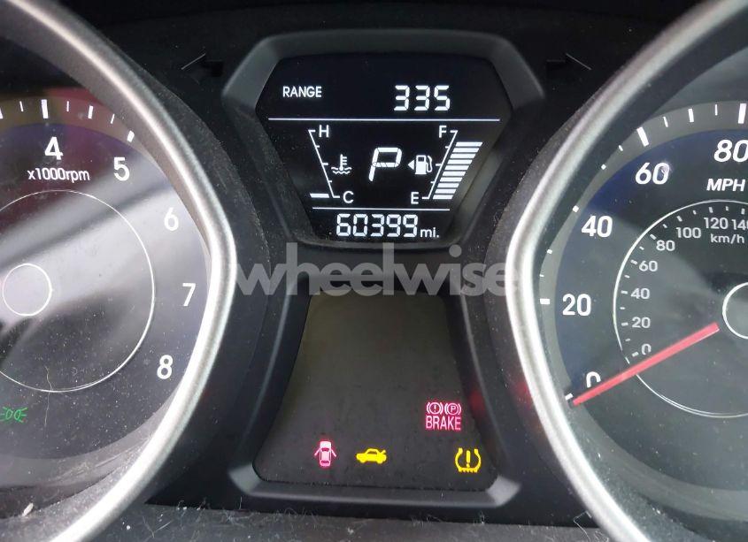 Photo 7 of 2014 Hyundai Elantra SE (VIN 5NPDH4AE3EH482727)