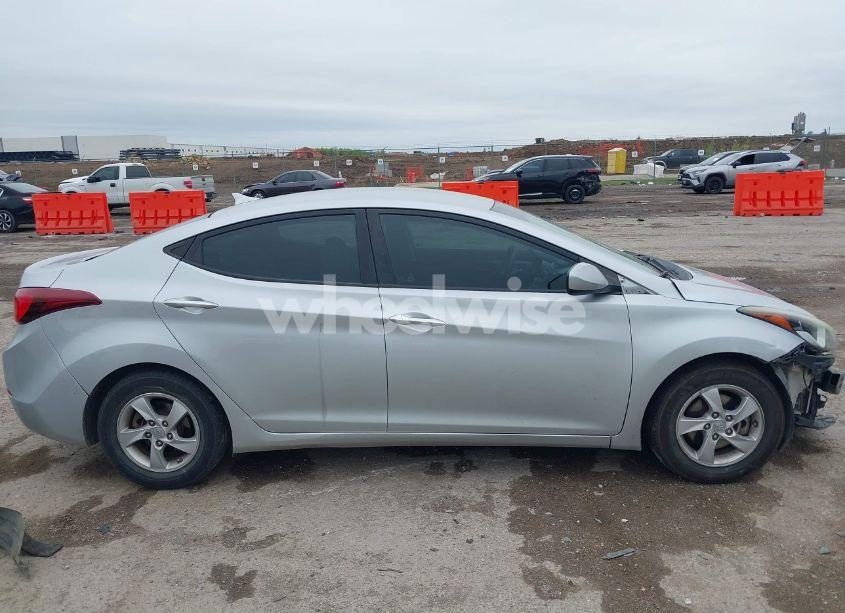 Photo 13 of 2014 Hyundai Elantra SE (VIN 5NPDH4AE3EH494618)