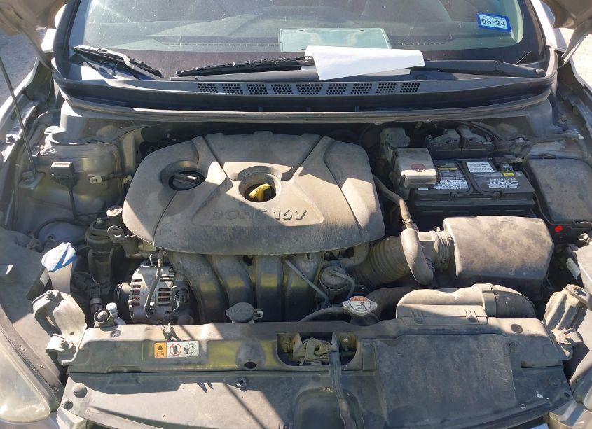 Photo 10 of 2014 Hyundai Elantra SE (VIN 5NPDH4AE3EH496272)