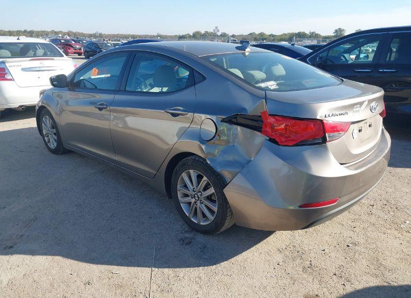 Photo 3 of 2014 Hyundai Elantra SE (VIN 5NPDH4AE3EH496272)