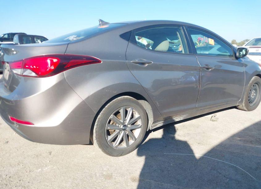 Photo 6 of 2014 Hyundai Elantra SE (VIN 5NPDH4AE3EH496272)