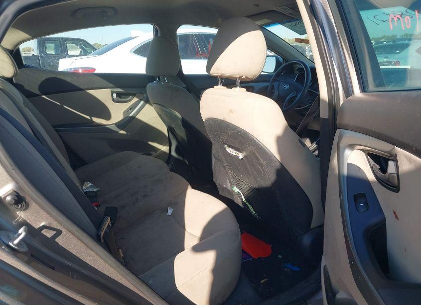 Photo 8 of 2014 Hyundai Elantra SE (VIN 5NPDH4AE3EH496272)