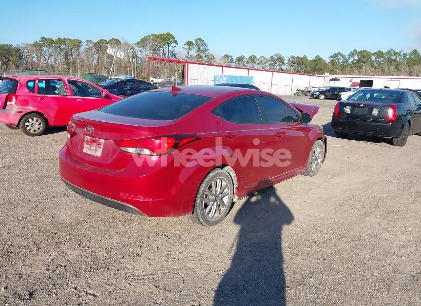 Photo 4 of 2014 Hyundai Elantra SE (VIN 5NPDH4AE3EH502782)