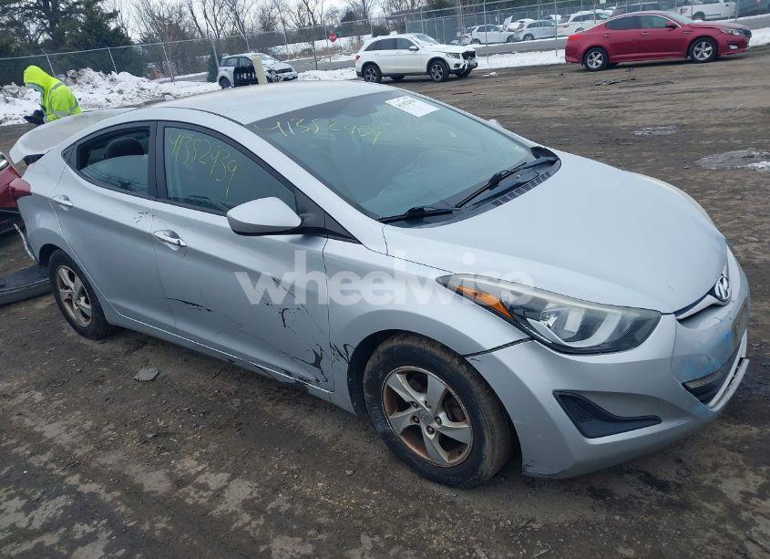 2014 Hyundai Elantra SE (VIN 5NPDH4AE3EH506928) main photo