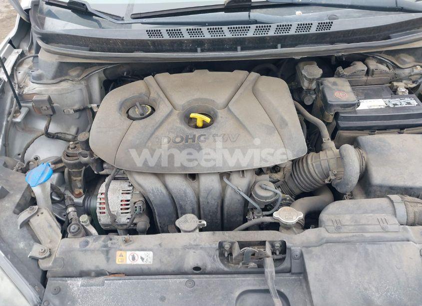 Photo 10 of 2014 Hyundai Elantra SE (VIN 5NPDH4AE3EH506928)