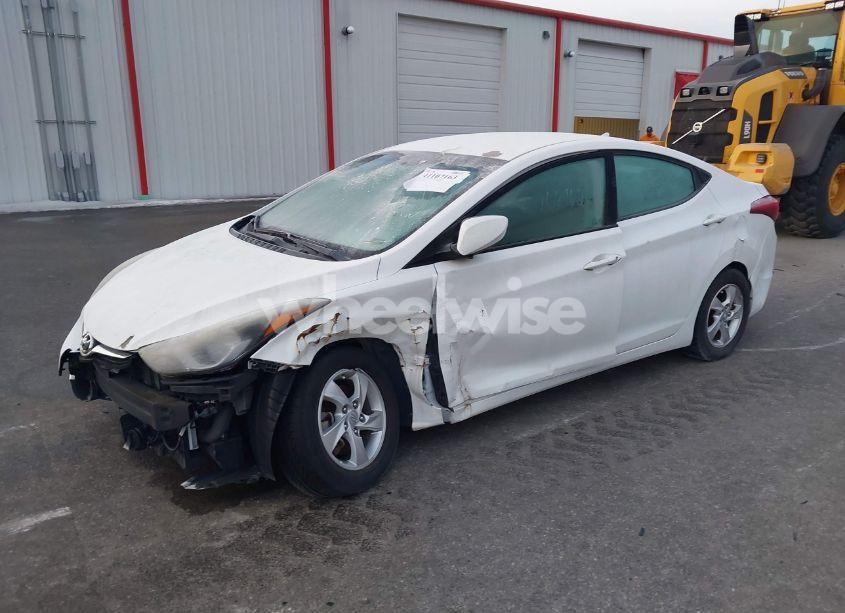 Photo 2 of 2014 Hyundai Elantra SE (VIN 5NPDH4AE3EH507576)
