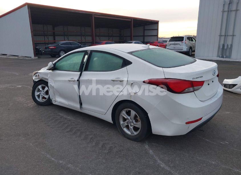 Photo 3 of 2014 Hyundai Elantra SE (VIN 5NPDH4AE3EH507576)