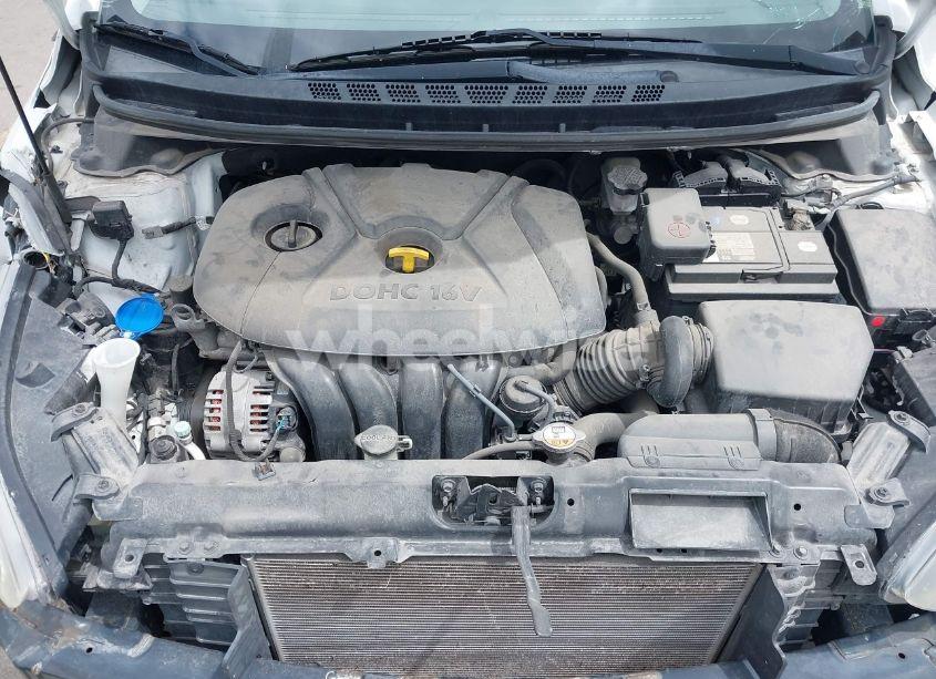 Photo 10 of 2014 Hyundai Elantra SE (VIN 5NPDH4AE3EH515757)