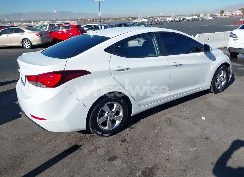 Photo 4 of 2014 Hyundai Elantra SE (VIN 5NPDH4AE3EH516648)
