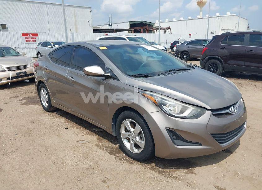 2014 Hyundai Elantra SE (VIN 5NPDH4AE3EH519825) main photo