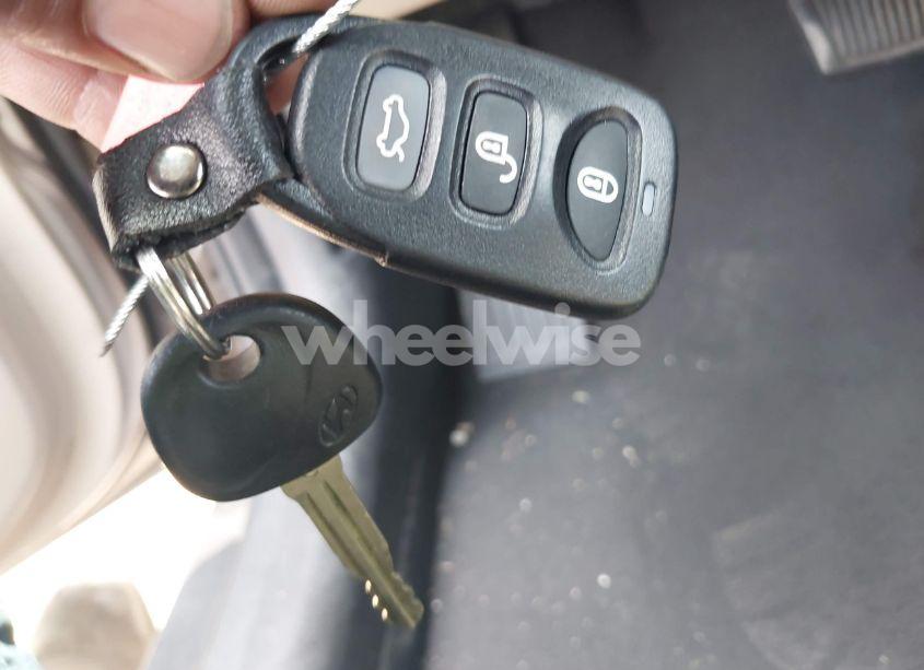 Photo 11 of 2014 Hyundai Elantra SE (VIN 5NPDH4AE3EH519825)