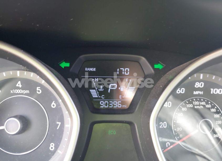 Photo 15 of 2014 Hyundai Elantra SE (VIN 5NPDH4AE3EH519825)
