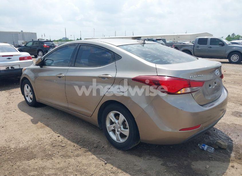 Photo 3 of 2014 Hyundai Elantra SE (VIN 5NPDH4AE3EH519825)
