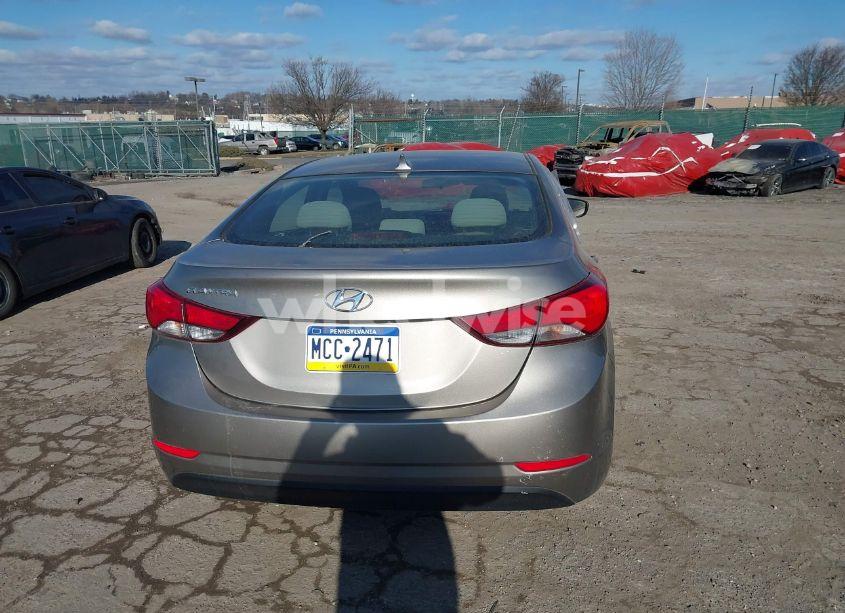 Photo 16 of 2014 Hyundai Elantra SE (VIN 5NPDH4AE3EH520764)