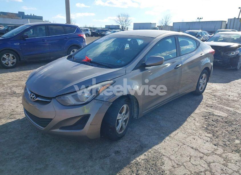 Photo 2 of 2014 Hyundai Elantra SE (VIN 5NPDH4AE3EH520764)