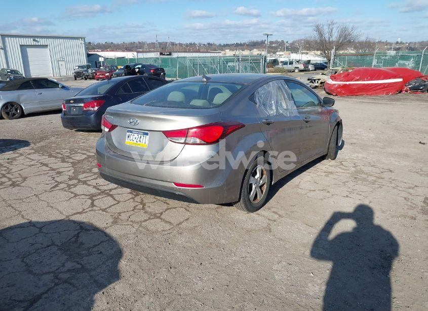 Photo 4 of 2014 Hyundai Elantra SE (VIN 5NPDH4AE3EH520764)