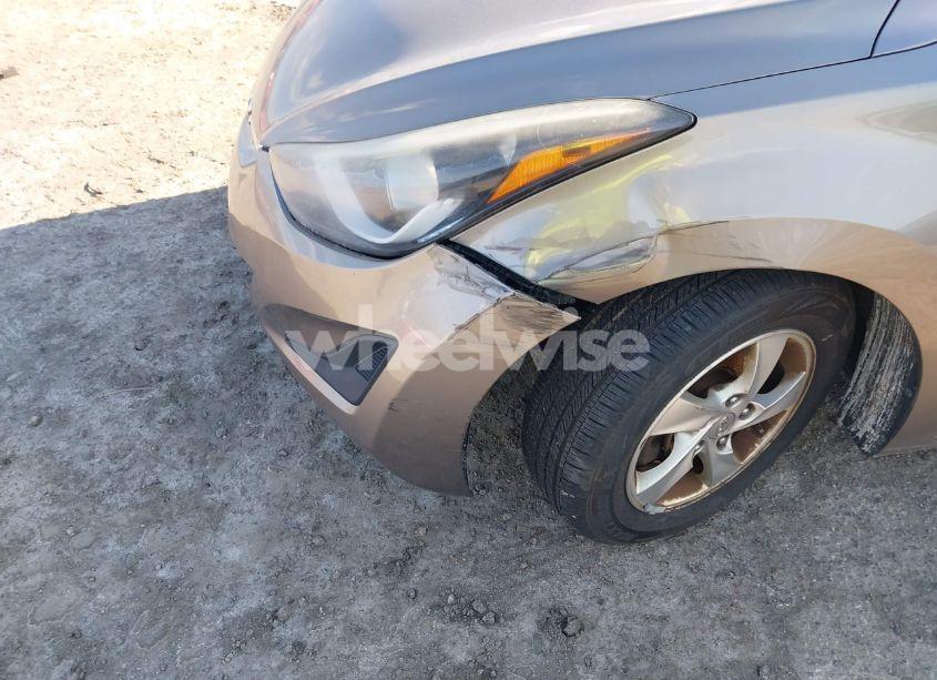 Photo 6 of 2014 Hyundai Elantra SE (VIN 5NPDH4AE3EH520764)